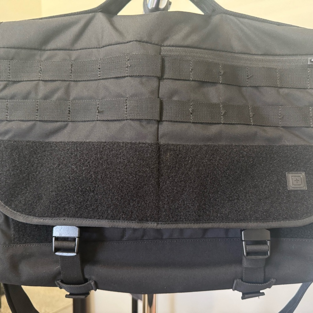 5.11 Tactical Overwatch Messenger 18L